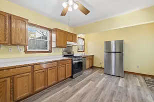 20 Bell Rock St, Malden, MA 02148 - Photo 4