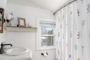 47 Central St, Southborough, MA 01772 - Photo 18