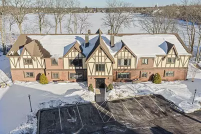 18 Royal Lake Dr #3, Braintree, MA 02184 - Photo 2