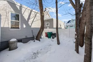 118 W 6th St, Lowell, MA 01850 - Photo 40