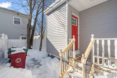 118 W 6th St, Lowell, MA 01850 - Photo 38