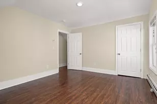 118 W 6th St, Lowell, MA 01850 - Photo 26