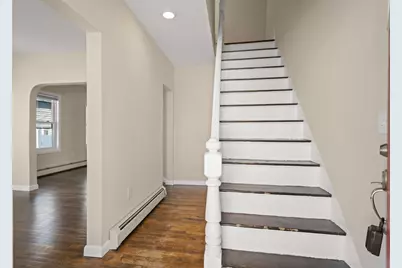 118 W 6th St, Lowell, MA 01850 - Photo 4