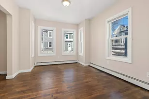 118 W 6th St, Lowell, MA 01850 - Photo 16