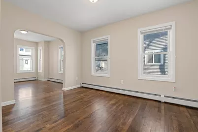 118 W 6th St, Lowell, MA 01850 - Photo 16