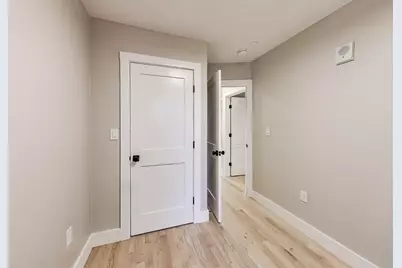 35 Delle Ave #4, Boston, MA 02120 - Photo 6