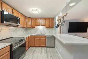 1471 Braley Rd, New Bedford, MA 02745 - Photo 2