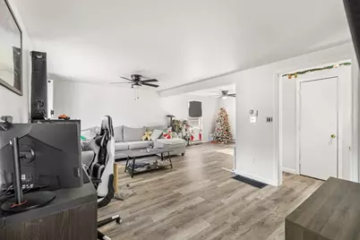 28 Armory Ln, Southbridge, MA 01550 - Photo 8