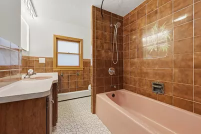 586 Franklin St #1, Worcester, MA 01604 - Photo 8