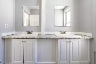 30 Chestnut St, Fitchburg, MA 01420 - Photo 4