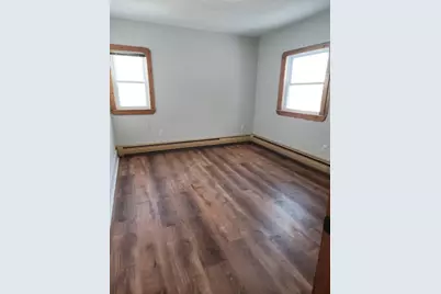 586 Franklin St #2, Worcester, MA 01604 - Photo 4