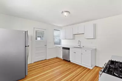 26 Rockwell Ave #2, Medford, MA 02155 - Photo 2