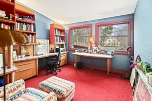 38 Cumberland Ave, Brookline, MA 02445 - Photo 14