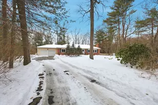 5 Crest Dr W, Dover, MA 02030 - Photo 2