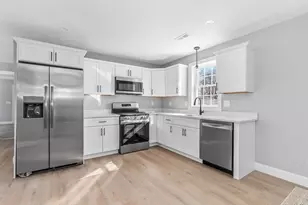 4 Riverside Ave, Taunton, MA 02780 - Photo 18