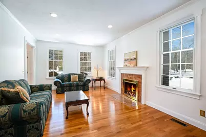 78 Emerald Dr, Dartmouth, MA 02747 - Photo 8