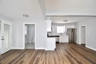 76 Joy St, Chicopee, MA 01013 - Photo 10