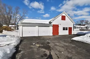 76 Joy St, Chicopee, MA 01013 - Photo 4