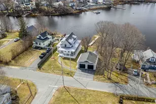 72 Ocean View Ave, Swansea, MA 02777 - Photo 2