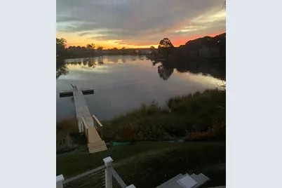 72 Ocean View Ave, Swansea, MA 02777 - Photo 14