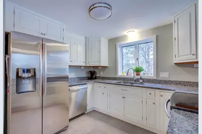 10 Sandy Ln, Bourne, MA 02532 - Photo 10