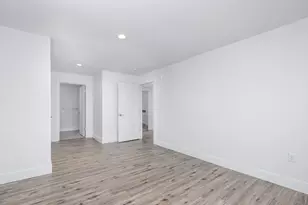 2 Hotel Ave, Peabody, MA 01960 - Photo 16