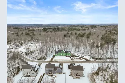 90 Windstone Dr, Northbridge, MA 01534 - Photo 4