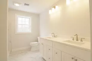 90 Windstone Dr, Northbridge, MA 01534 - Photo 8
