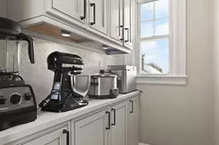 504 Main St, Watertown, MA 02472 - Photo 6