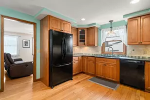 384 Pine St, Agawam, MA 01030 - Photo 4