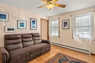 384 Pine St, Agawam, MA 01030 - Photo 12