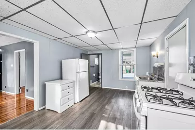 45 Hastings St, Chicopee, MA 01020 - Photo 10