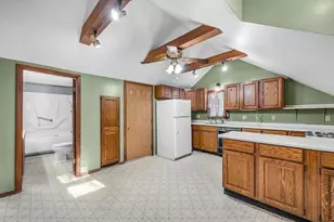 45 Hastings St, Chicopee, MA 01020 - Photo 18