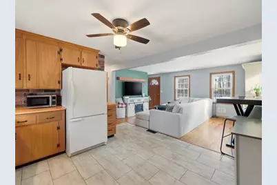 720 Thacher St, Attleboro, MA 02703 - Photo 8