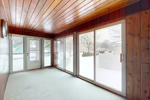 29 Lincoln St, Agawam, MA 01030 - Photo 22