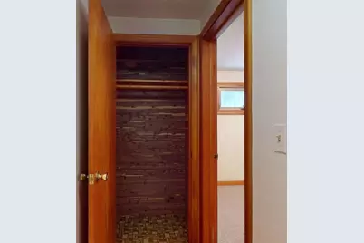 29 Lincoln St, Agawam, MA 01030 - Photo 12