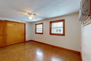 29 Lincoln St, Agawam, MA 01030 - Photo 12