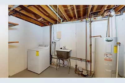 29 Lincoln St, Agawam, MA 01030 - Photo 32