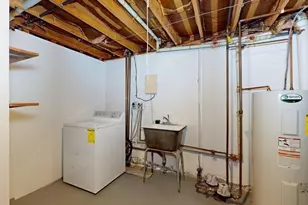 29 Lincoln St, Agawam, MA 01030 - Photo 32