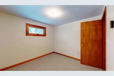 29 Lincoln St, Agawam, MA 01030 - Photo 16