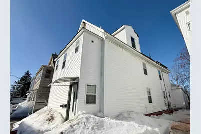 21 Mott St, Worcester, MA 01604 - Photo 4