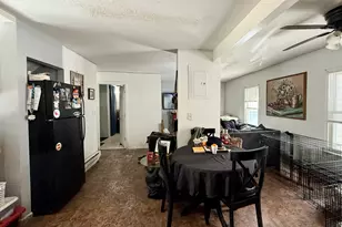 21 Mott St, Worcester, MA 01604 - Photo 6