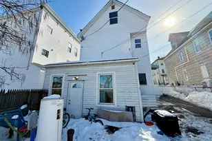 21 Mott St, Worcester, MA 01604 - Photo 30