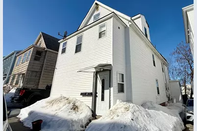 21 Mott St, Worcester, MA 01604 - Photo 1