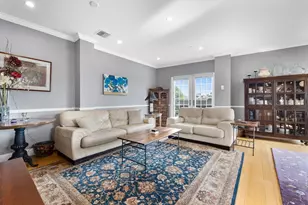 10 Vernon, Brookline, MA 02446 - Photo 2