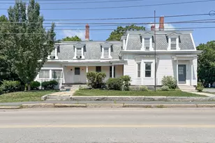 7 Elm St, Townsend, MA 01469 - Photo 1