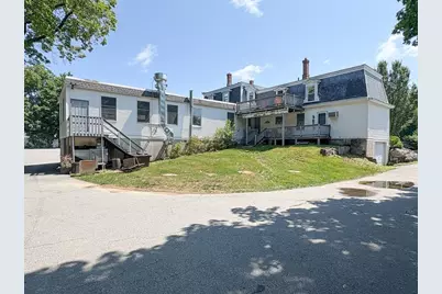 7 Elm St #B, Townsend, MA 01469 - Photo 2
