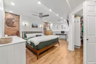 691 E 8th St, Boston, MA 02127 - Photo 16