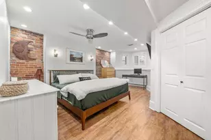 691 E 8th St, Boston, MA 02127 - Photo 14