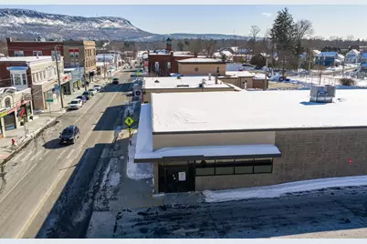 32 Union St., Easthampton, MA 01027 - Photo 4